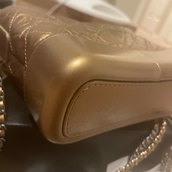Authentic Chanel small hobo bag . - Picture 4 of 9